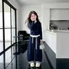 Traje de Primavera y Otoño para Niñas 2026 Nuevo Estilo Infantil Top Falso de Dos Piezas Pantalones Estilizados de Cimitarra Conjunto de Dos Piezas Súper Popular de Moda Tendencia