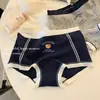 Calzoncillos tipo bóxer para mujer con diseño de oso, estilo Academia Británica, de cintura media, algodón puro, talla grande, ajustados a la cadera, entrepierna antibacteriana 10A, ropa interior transpirable para mujer
