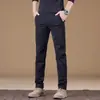 Pantalones Casuales de Algodón Puro de Gama Alta para Hombre, Nuevo Estilo Otoño e Invierno 2026, Pantalones de Vestir Rectos Ajustados Color Caqui para Hombres de Mediana Edad