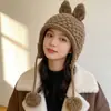 Chapéu de Tricô Fofo com Orelhas de Coelho Feito à Mão Estilo Ins Coreano para Mulheres, Novo Modelo Outono e Inverno, Chapéu Lei Feng Quente com Proteção de Orelhas Tricotado