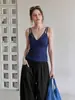 Elegante camisola de retazos azul marino con cuello en V para mujer, nuevo top sexy ajustado para el verano 2026