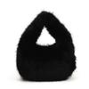 2024 otoño e invierno nuevo bolso de felpa para mujer transfronterizo moda coreana color sólido bolso de hombro estilo extranjero portátil bolso dumpling para mujer