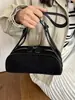 Bolsa de Bolos de Mano para Mujer 2026 Nuevo Otoño Invierno Súper Caliente Color Sólido Tacto de Alta Gama Hombro Único Bolso Baguette para Viaje