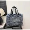 Bolso de Mano de Felpa de Moda para Mujer 2025 Nuevo Estilo de Nicho Bolso Tote Peludo Gran Capacidad Bolso de Hombro Moderno