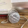 Bolsa Redonda Mini de Bordado de Rombo y Camelia Estilo Nuevo Primavera 2026 Bolso de Mano con Cadena para Hombro y Cruzado de Moda y Elegante