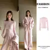 Conjunto de roupas esportivas feminino lilás claro, nova coleção outono 2026, jaqueta e calça, estilo coreano, um look completo e sofisticado
