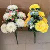 Buquês de Flores para o Festival Qingming para Adoração aos Ancestrais, Flores Artificiais para Oferendas em Túmulos, Buquê de Dália com 17 Flores Atacado, Flores de Seda Direto do Fabricante, Flores Realistas