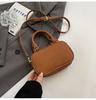 Bolsas Femininas Estilo Novo Transfronteiriças 2026 Bolsas Quadradas Pequenas Mais Vendidas Bolsas Transversais de Nicho Outono e Inverno Bolsas de Mão Femininas Bolsas Tote Pequenas