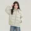 Nueva Chaqueta de Plumón para Niños y Niñas 90% Plumón de Pato Blanco Estudiantes de Secundaria Ropa de Invierno a la Moda Chaqueta con Capucha Plisada de Color Sólido