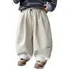 Calça Jeans Casual da Moda Lavada de Algodão Cor Sólida Nova para Meninos Primavera e Outono 2026 Nova Calça Jogger de Perna Larga Tendência