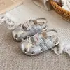 Sandalias de Encaje Estilo Ballet para Niña Hada 2026 Verano Nueva Moda Antideslizantes con Lazo Zapatos de Princesa Modernos