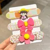 Lindas pegatinas de flequillo de dibujos animados para otoño e invierno, diademas de punto florales versátiles de estilo coreano con cierres de velcro, que exudan un ambiente sofisticado y elegante