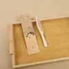 Set Desechable de Peine y Artículos de Tocador para Hoteles y Casas de Huéspedes, Hecho de Paja y Plástico, con un Mango Largo