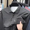 Camisa de Manga Larga para Hombre Primavera y Otoño Nueva Bolsillo Real Camisa Rayada Sin Planchar Top Holgado Cómodo para Edad Media