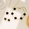 Nuevo collar de cuatro hojas de doble cara de 13 MM más vendido transfronterizo para mujer, diseño de lujo ligero, joyería de moda para celebridades de internet al por mayor