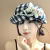 Gorro Octogonal de Cuadros con Lazo de Gatito de Dibujos Animados Estilo Japonés para Mujer, Salida de Primavera y Otoño, Boina Retro Y2K para Adelgazar la Cara