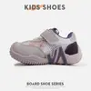 Tênis Esportivo Infantil 2026 Primavera e Outono Novo Estilo Sapatos Casuais de Solado Macio para Meninas Tênis Respiráveis de Malha para Crianças Pequenas