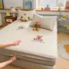 Esterilla de PE de doble jacquard personalizada para verano con cuentas de polietileno y bordado de oso lindo, esterilla simple de color liso para enfriar