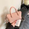 Bolso Casual de Tendencia de Nicho 2026 Nuevo Versátil Simple Bolso con Relieve con un Toque de Lujo, Bolso de Hombro Cruzado
