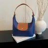 Bolsa de ombro retrô estilo coreano, com retalhos de náilon e couro, uma bolsa tote casual de grande capacidade, uma bolsa de mão simples e versátil para o dia a dia