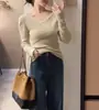 Suéter de Tricô com Decote em V Cruzado de Nicho com Temperamento Francês, Camada Base para Mulheres, Novo Outono 2026, Top Slim Fit Maduro