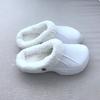 Fornecimento de comércio exterior outono e inverno 2021 novos sapatos de jardim não porosos com algodão simples confortáveis leves fabricantes de amostras fornecimento direto