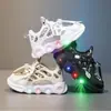Zapatos Nuevos con Luz LED de Primavera y Otoño Zapatos para Niños Tela de Malla Transpirable para Niños de 1 a 6 Años Zapatos Luminosos Zapatos Deportivos Casuales Modernos