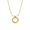 ¡Privado! Collar Colgante Anillo Cruzado Círculo Estilo Frío Simple Cadena Clavícula Joyería Chapada en Oro de Acero de Titanio