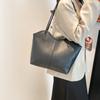Bolso Retro de Gran Capacidad con Bloques de Color para Mujer 2026 Verano Nueva Moda Bolso de Hombro Único Bolso Tote Simple para el Trabajo