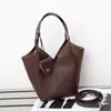 Bolso de Piel Genuina Bolso Cubo de Nicho Coreano Nuevo 2026 Bolso de Mano Versátil Clásico para el Trabajo Bolso Cruzado de Estilo Sencillo