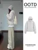 Chaqueta Ligera de Plumas Acanalada para Mujer, Otoño e Invierno 2026 Nuevo Estilo Coreano Cardigan Cálido Delgado de Plumón de Pato para Primavera Temprana
