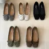 2026 Zapatos de Salón de Tacón Grueso de Lunares Modernos y Simples Diseño de Nicho Bailarinas Francesas Retro con Lazos Versátiles