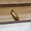 Zapatos planos tipo Mary Jane retro slip-on de gamuza 2026 para primavera y otoño, mocasines planos de puntera redonda poco profundos de nuevo estilo