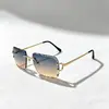 Gafas de sol cuadradas sin montura con borde cortado 2026 para mujer, estilo callejero europeo y americano de moda, gafas de sol decorativas al por mayor