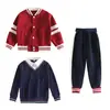 Conjunto de Uniforme Escolar para Estudiantes de Primaria Primavera y Otoño Conjunto de Tres Piezas Ropa de Clase Ropa de Primavera y Verano para Niños Guardería Jardín Estilo Británico Deportivo