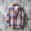 Camisa de cuadros estilo ins otoño estilo Hong Kong para hombre manga larga estilo coreano moderna guapa chaqueta casual camisa de pareja corte slim