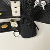 Nova Bolsa de Celular Impermeável de Verão 2026 para Mulheres, Bolsa Transversal Leve e Versátil para Homens, Pequena Bolsa Transversal para Uso Externo e no Dia a Dia