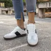 Zapatillas Casuales, Zapatos Deportivos de Moda Plateados, Zapatos de Entrenamiento Alemanes, Zapatos Planos de Suela Gruesa para Mujer, Zapatos Deportivos Versátiles con Cordones