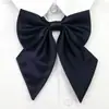 Punto al por mayor uniformes estudiantiles corbata de moño femenina color sólido azul marino Blanco Pino biselado collar de uniforme JK japonés flor