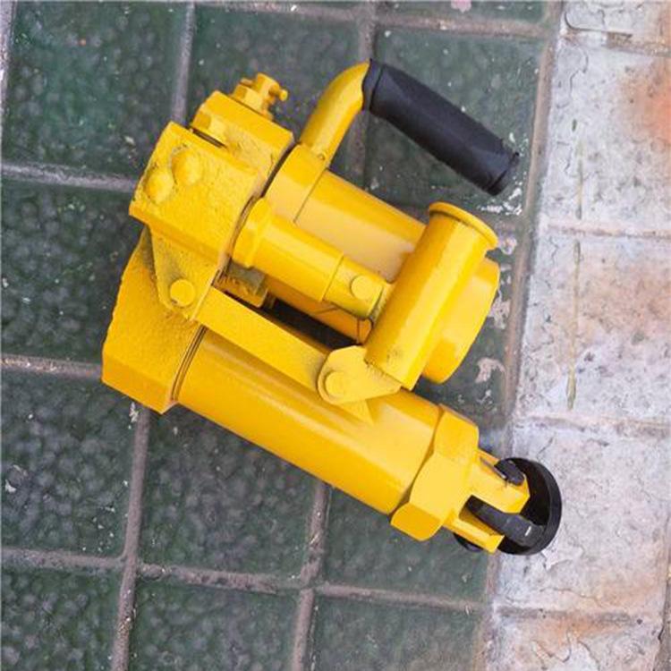 液压方枕器 (1)