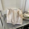 Grande capacidade elegante elegante lenço de seda bolsa 2023 Verão novo estilo ocidental bolsa casual bolsa de ombro suave
