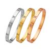 Nueva joyería de mano de acero inoxidable con diamantes completos estilo ins europeo y americano Red social con mujeres XX circonita microincrustada pulsera de acero de titanio
