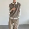 Chaleco de punto azul oscuro con cuello en V para hombre, otoño, estilo retro japonés, estilo universitario, camisola para superponer, sensación de alta gama, abrigo tipo suéter