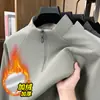 Camiseta de Manga Larga con Media Cremallera de Nailon Sin Costuras para Hombre 2025 Invierno Nueva Camiseta Básica de Color Puro Sudadera Casual con Cuello Alto para Hombre