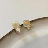 Aretes Pequeños Retro Exquisitos de Perlas y Flores de Piedra Natural Estilo Coreano Aguja de Plata s925 Aretes Pequeños Femeninos Aretes