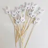 Pinchos de fruta coloridos con temática de conejos de Pascua para decoración de bares y restaurantes, palillos de bambú de un solo uso