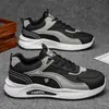 Sapatos Masculinos Primavera Novo Estilo Respiráveis Couro Tênis Esportivo Masculino Tendência Versátil Solado Grosso Antiderrapante Casual Corrida Sapatos de Pai