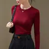 Camisa Base de Algodão Modal Nova Outono 2026 para Mulheres, Gola Redonda, Roupa Íntima Interna de Lã, Corte Justo, Vermelho, Top com Toque de Luxo
