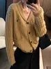 Cárdigan de Punto Trenzado con Bordado de Caballo Pequeño Estilo Old Money para Mujer, Otoño/Invierno 2026, Top con Cuello Solapa, Abrigo Holgado Adelgazante