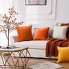 Fronha de Veludo com Bola de Pelo Estilo Nórdico Ins Transfronteiriça Cor Sólida Simples Fronha para Almofada de Sofá Sala de Estar Sofá-Cama